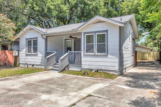 view of front of property with a porch and ceiling fan