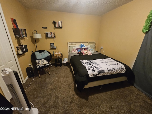 2727 Wood Stork Trl, Orange Park, FL 32073 - carpeted bedroom featuring a textured ceiling
