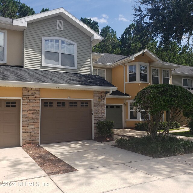 view of front of house featuring a garage