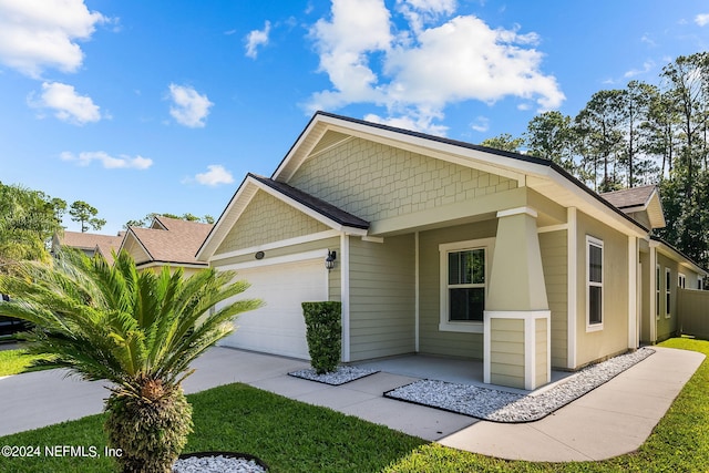 view of front of house featuring a garage