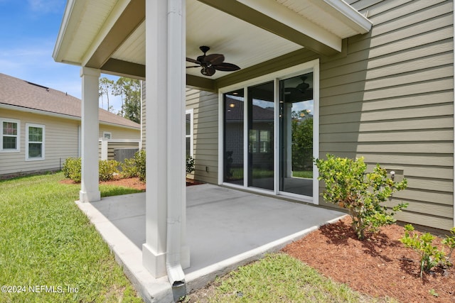 view of patio / terrace with ceiling fan