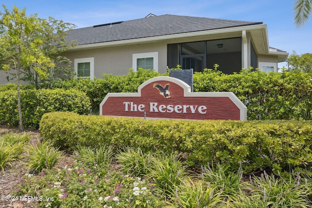 view of community / neighborhood sign