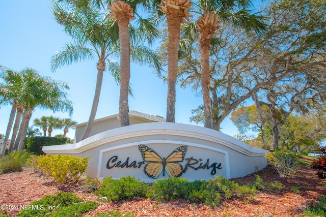 view of community / neighborhood sign