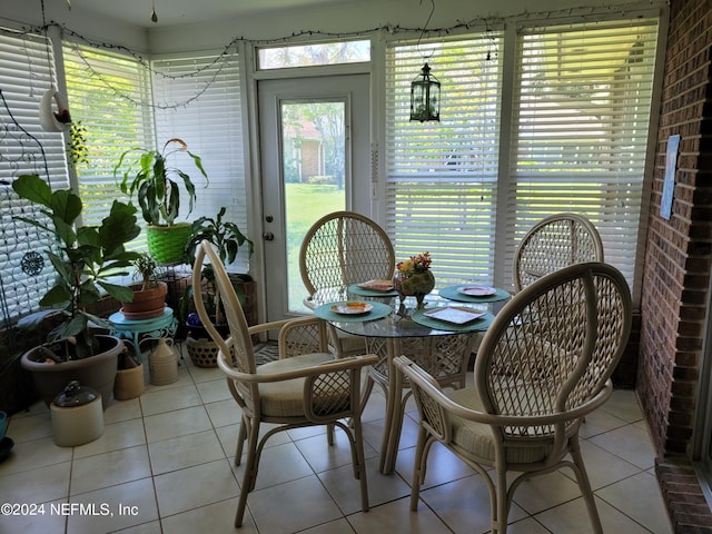 view of sunroom / solarium