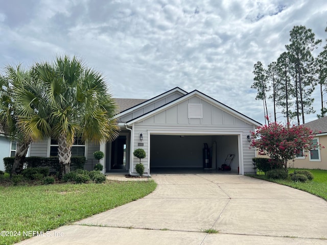 view of front of house with a front yard