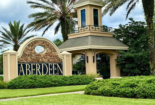 view of community / neighborhood sign