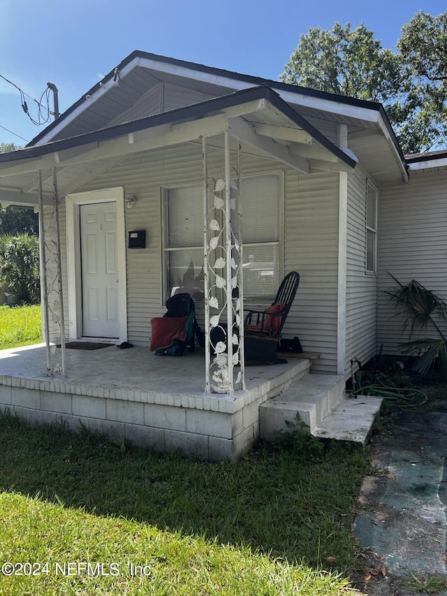 view of entrance to property