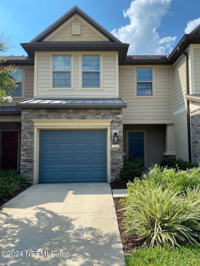 view of front facade with a garage