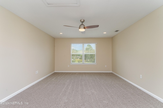 unfurnished room featuring carpet flooring and ceiling fan