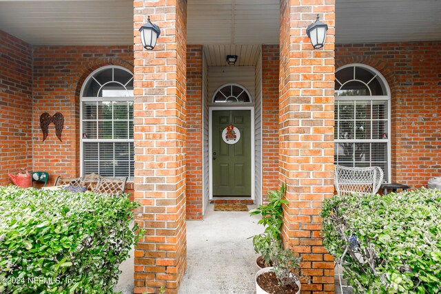 view of property entrance