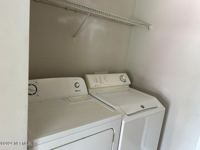 laundry room featuring washer and dryer