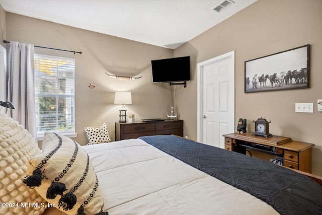 133 Sawmill Lakes Blvd, Ponte Vedra Beach, FL 32082 - bedroom with multiple windows
