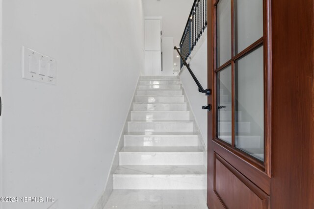 219 11th Ave S, Jacksonville Beach, FL 32250 - stairway with baseboards