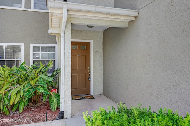 view of entrance to property