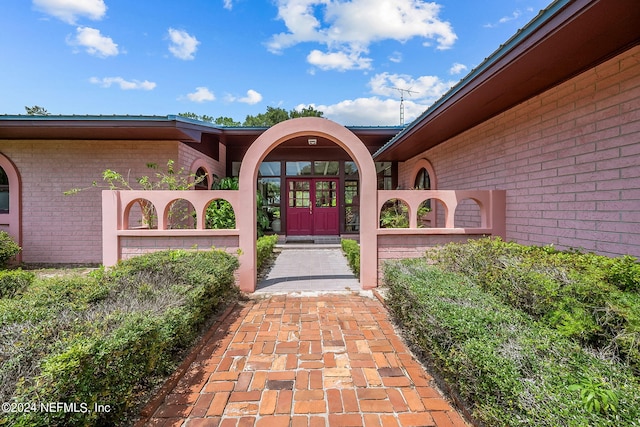 view of entrance to property