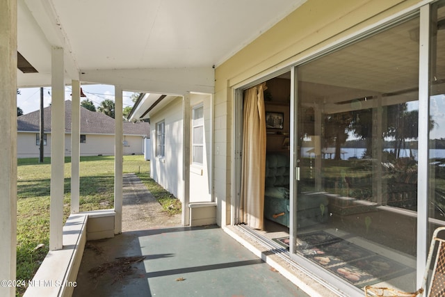 view of unfurnished sunroom