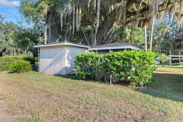 exterior space with a lawn