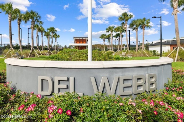 view of community / neighborhood sign