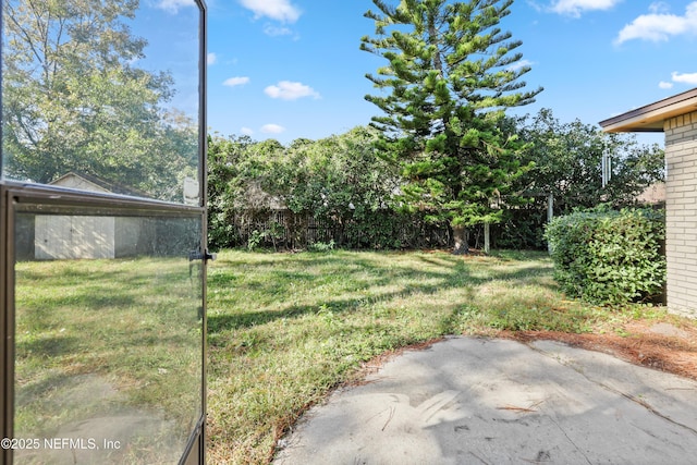 view of yard with a patio