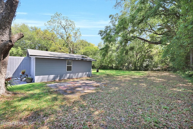 view of yard featuring fence