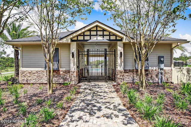 view of property entrance