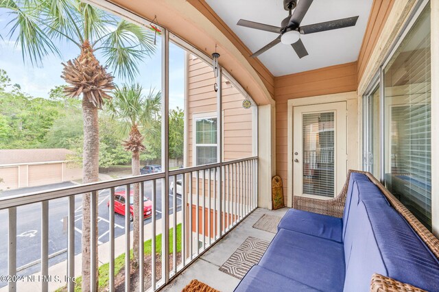 balcony with ceiling fan