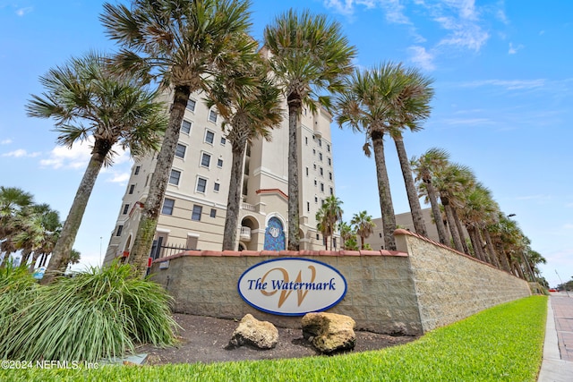 view of community / neighborhood sign