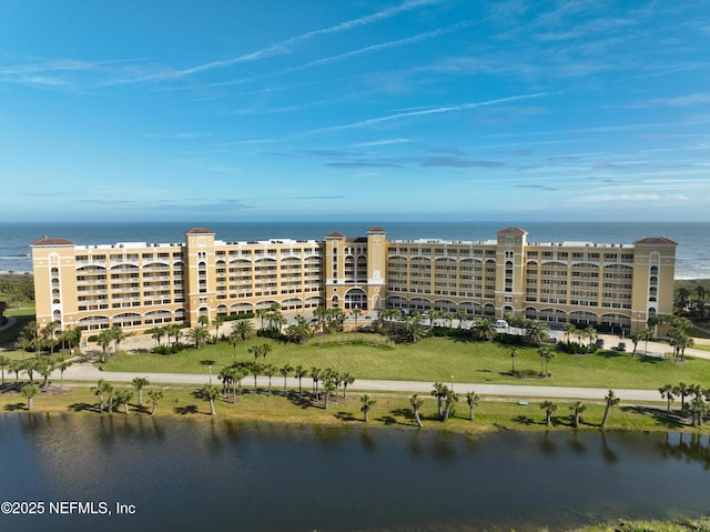 bird's eye view with a water view