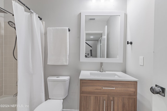 9360 Craven Rd Unit 504, Jacksonville, FL 32257 - full bath with toilet, vanity, shower / tub combo with curtain, and visible vents