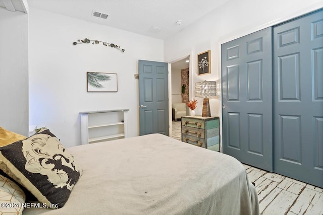 bedroom with a closet