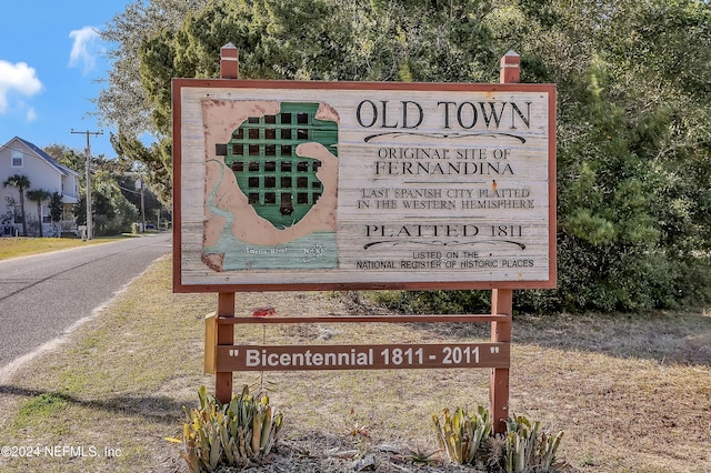 view of community / neighborhood sign