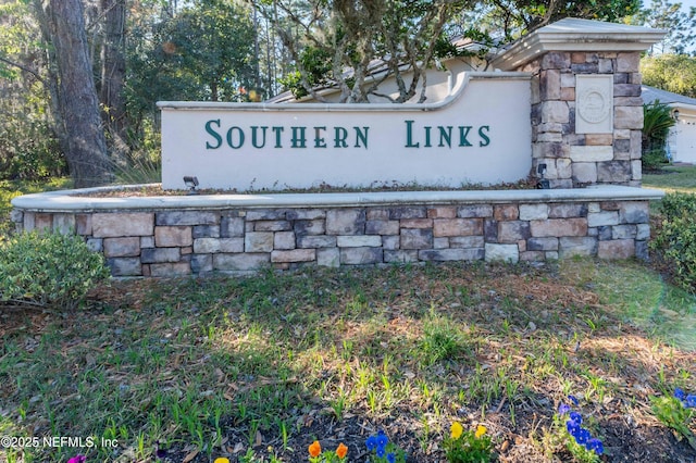 2518 Willow Creek Dr, Fleming Island, FL 32003 - view of community / neighborhood sign