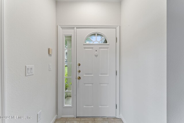 view of tiled entryway