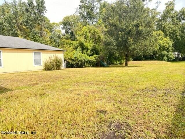 4833 De Kalb Ave, Jacksonville, FL 32207 - view of yard