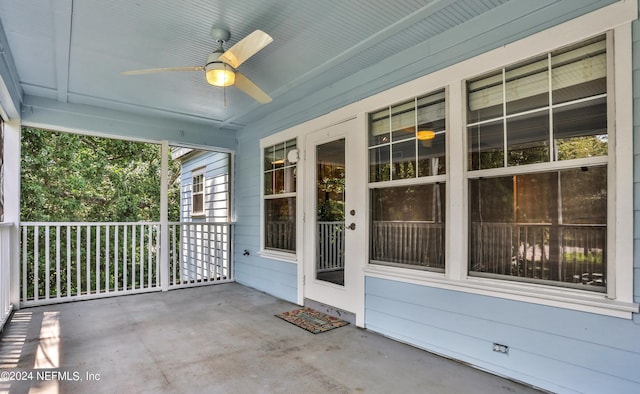 view of patio with ceiling fan