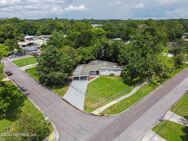 bird's eye view with a view of trees