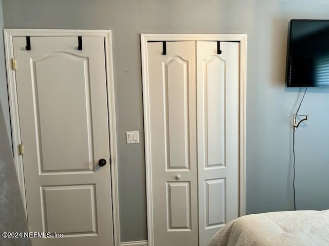 bedroom with a closet