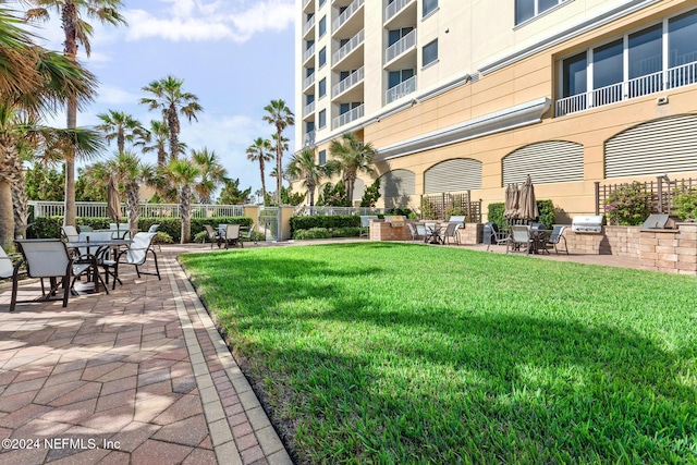 view of yard with a patio area