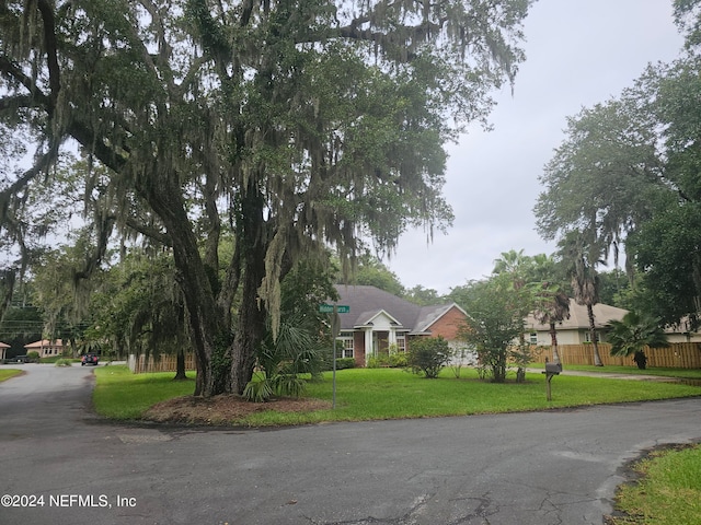 view of front of house with a front yard