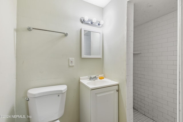 5246 Devron Dr, Jacksonville, FL 32209 - bathroom featuring toilet, a shower stall, and vanity