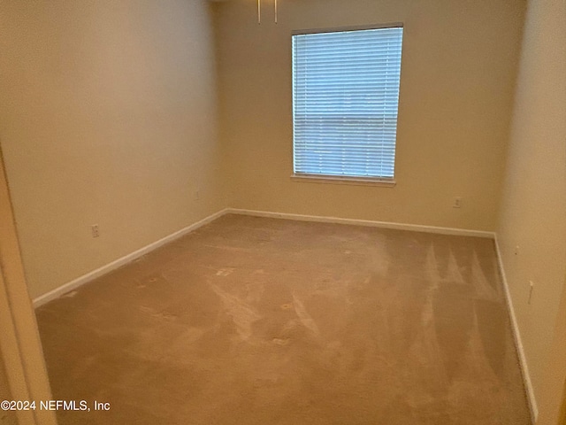 empty room with carpet