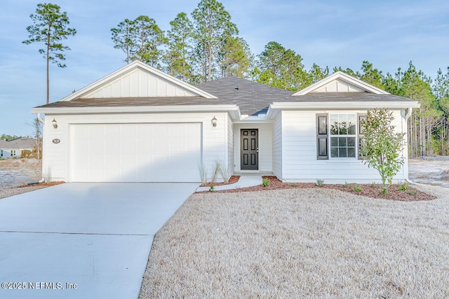 ranch-style home featuring a garage