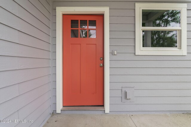 view of property entrance