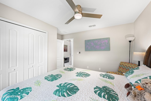 bedroom featuring ceiling fan and a closet