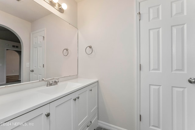 bathroom with vanity