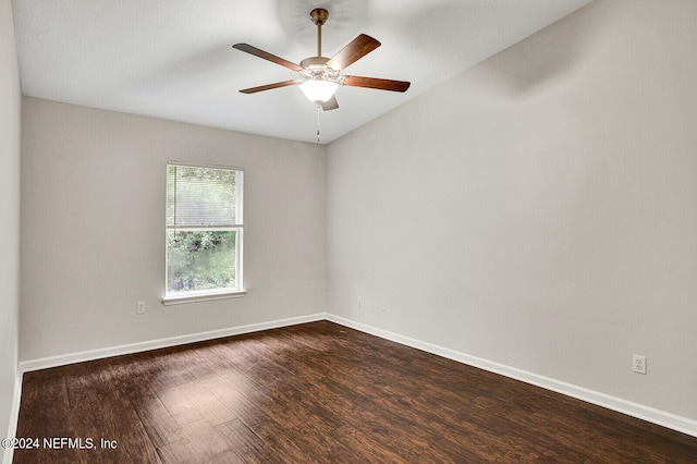 unfurnished room with wood-type flooring and ceiling fan