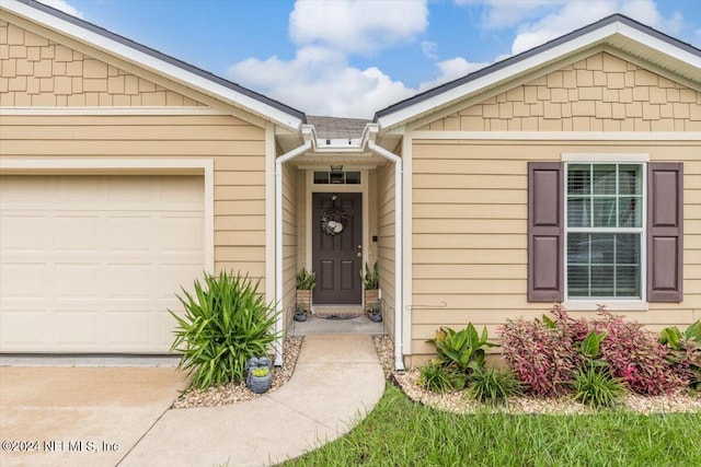 single story home with a garage