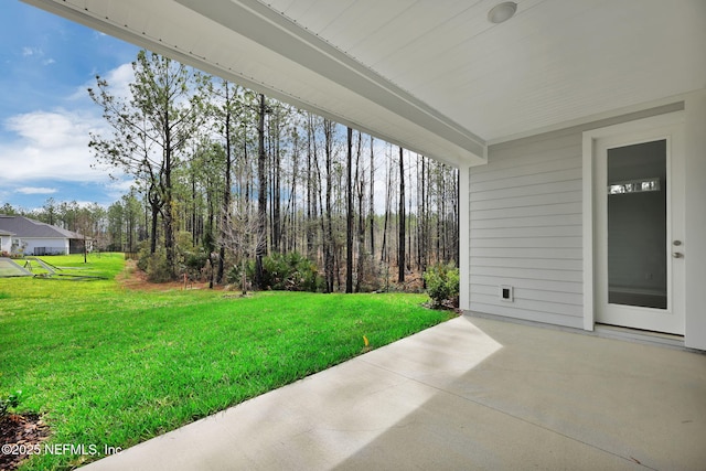 view of yard with a patio