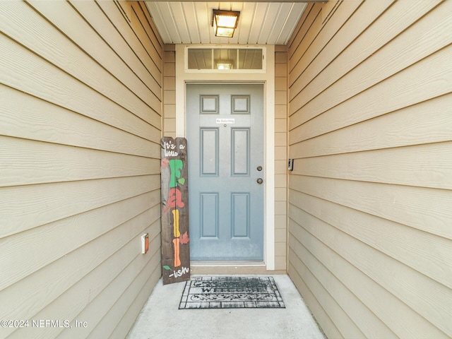 view of entrance to property