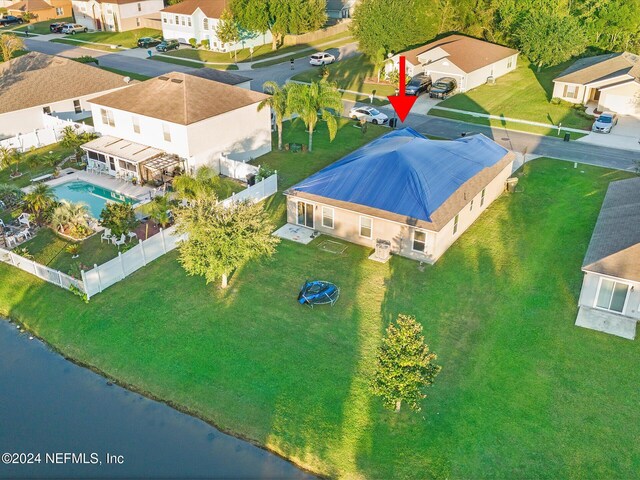 bird's eye view featuring a water view